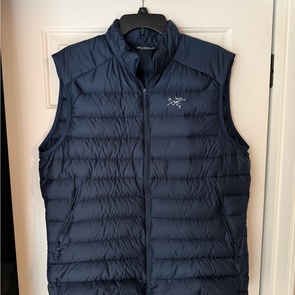 Arc'teryx Men's Cerium LT Blue Puffer Vest
